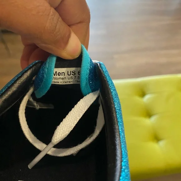 Vans Sparkly sneaker - Picture 4 of 4